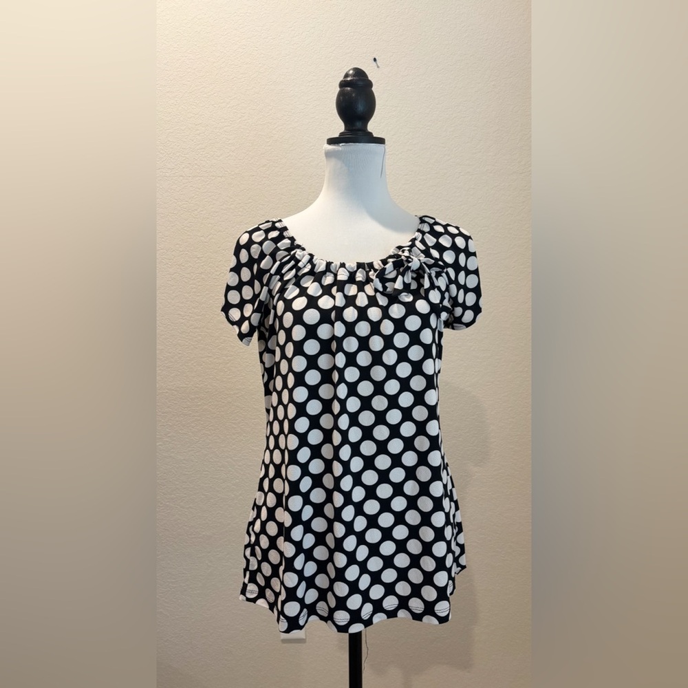 Liz McCoy Black & White Polka Dot Short Sleeve Blouse